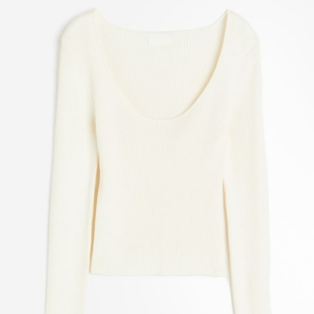 H&M fitted long sleeve ribbed low cut sweater- cream‎ - size Small
